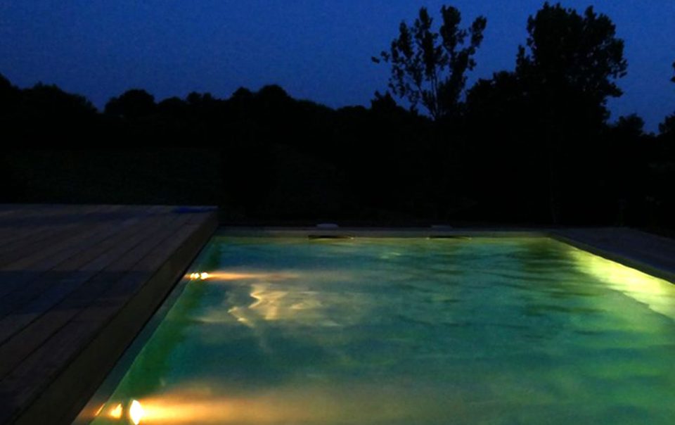 Piscine_1350x900_02